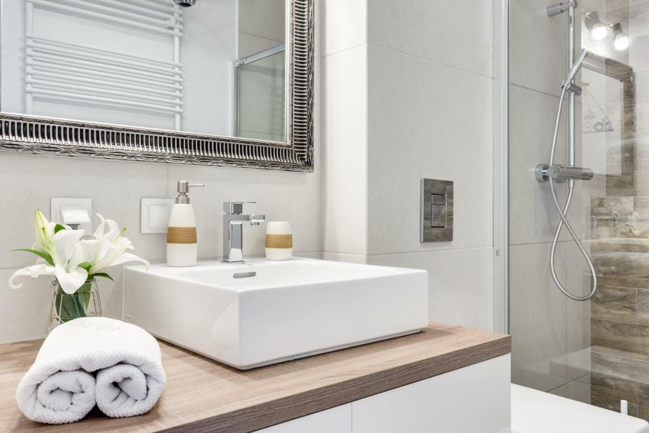 Elite Apartments Downtown Premium غدانسك المظهر الخارجي الصورة